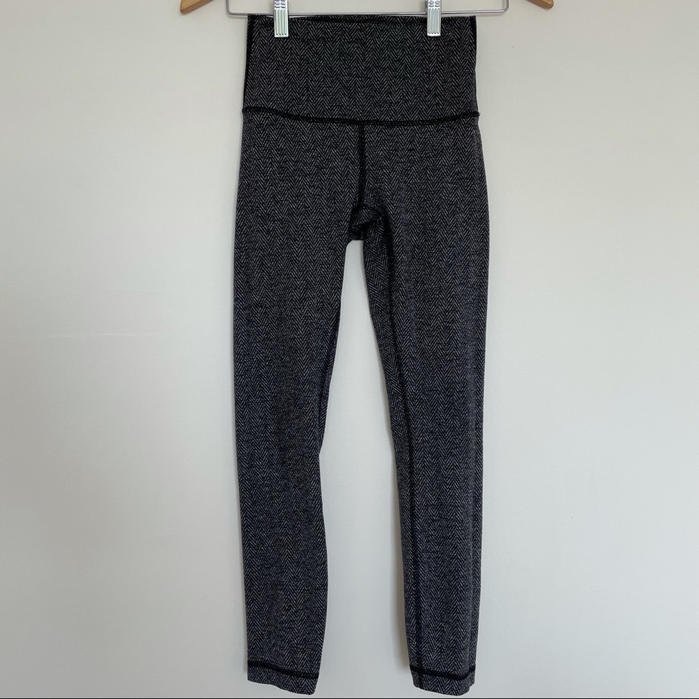 Lululemon cropped leggings